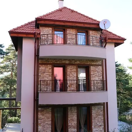 Ema Vendégház 3*